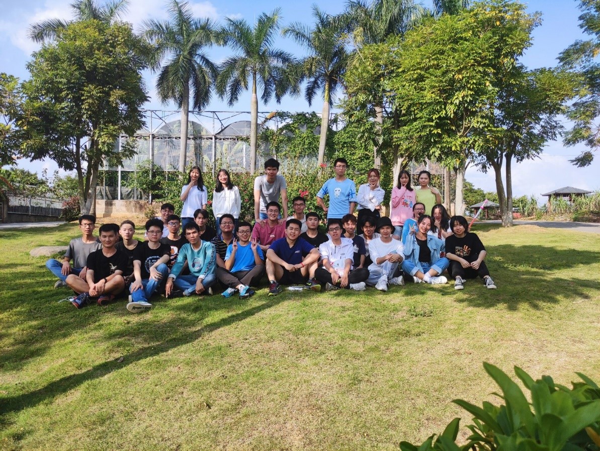 广西大学化学化工学院应化专业2018级2班近半数学生考研成功