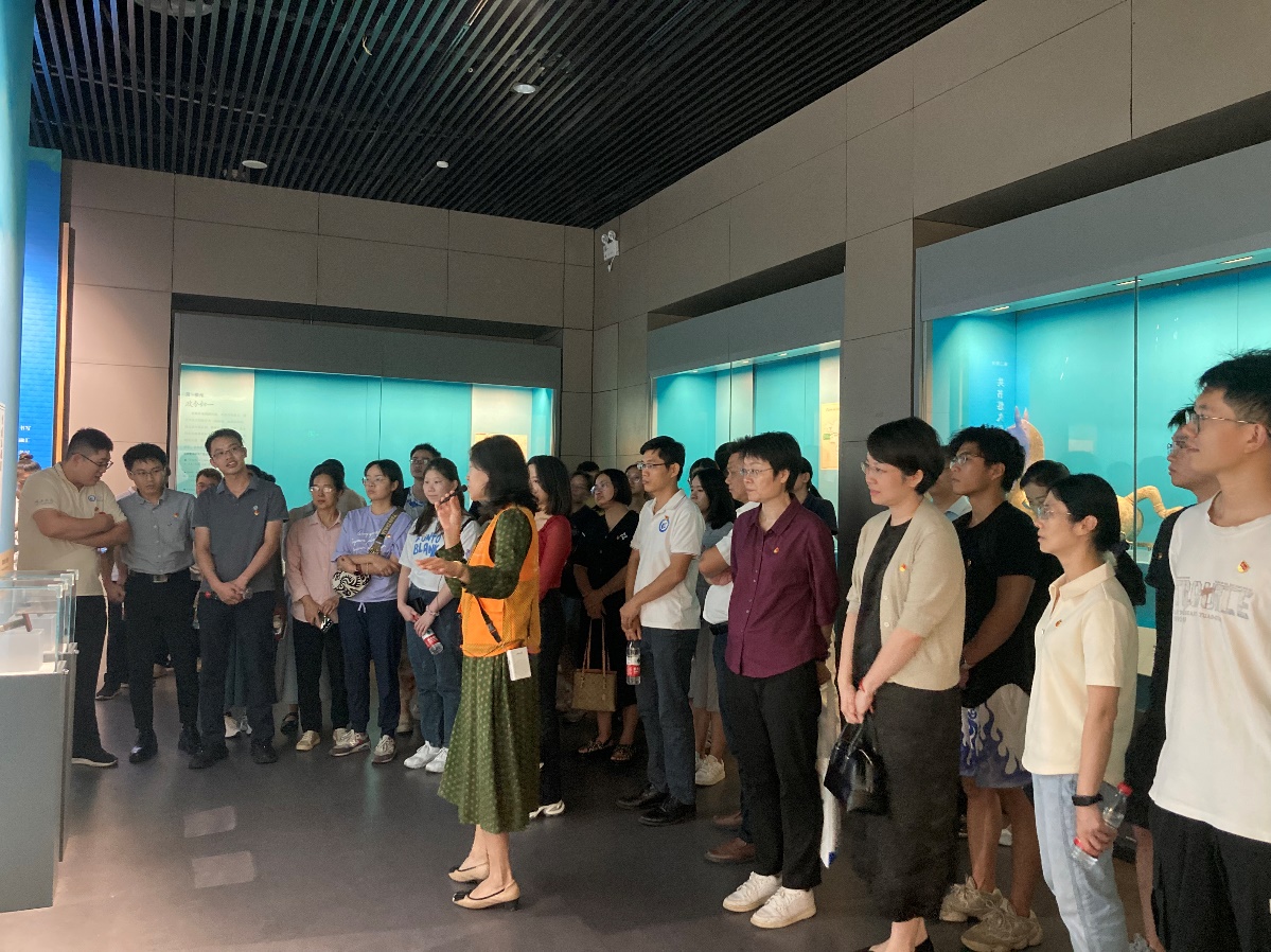 我院党委开展“铸牢中华民族共同体意识”主题党日活动