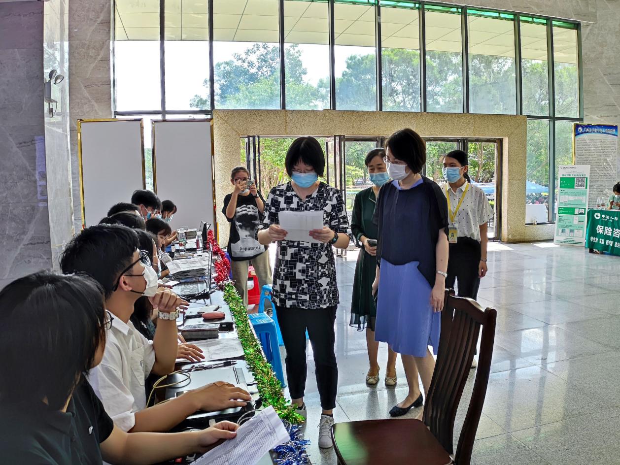 化学化工学院2022级新生开学迎新