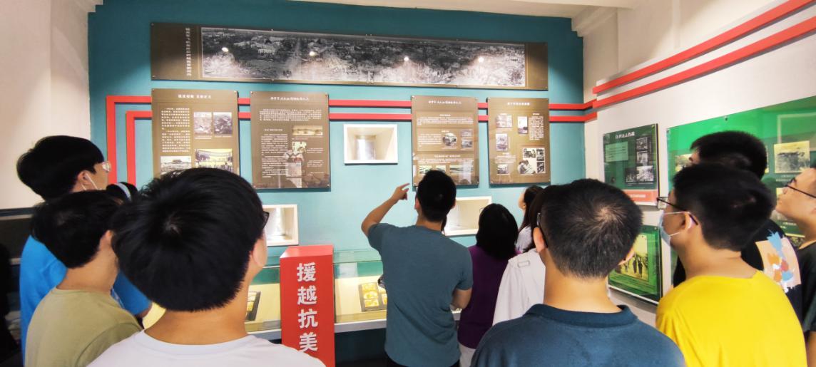 研四支部七一打卡红色基地——参观镇宁炮台